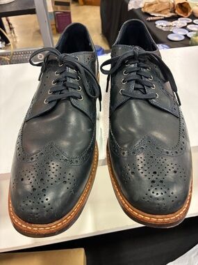 Cole Haan Cooer Square Wingtip. Navy. NIB